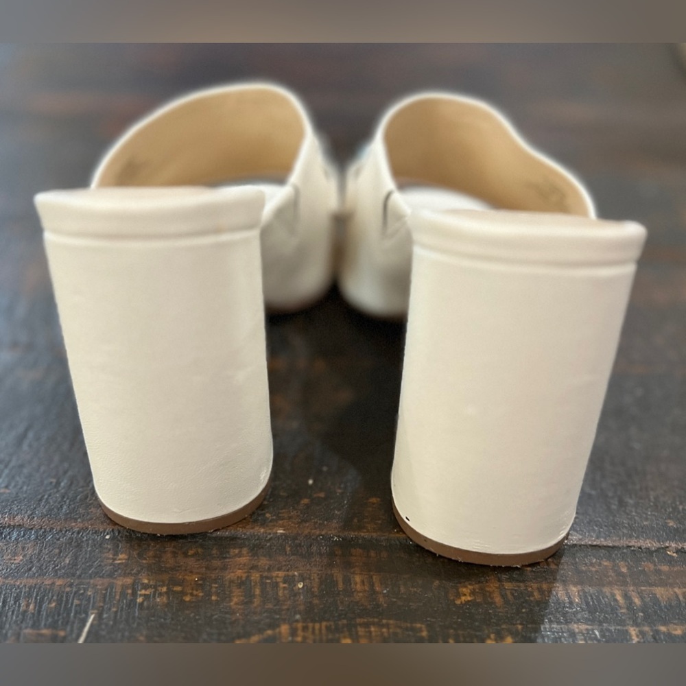 Vince Camuto  Gessien Slide Sandal - Picture 3 of 6